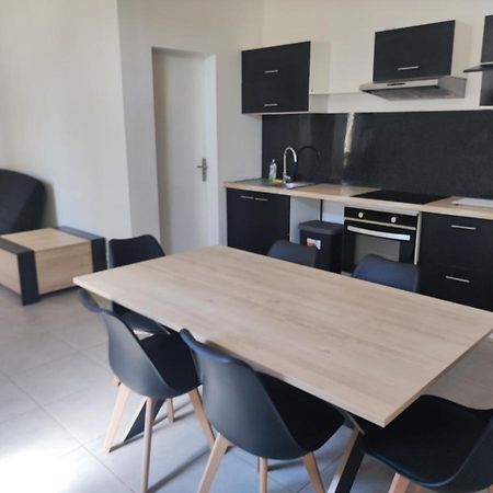 Appartement Dans Partie De Mas En Camargue Arles Exterior photo